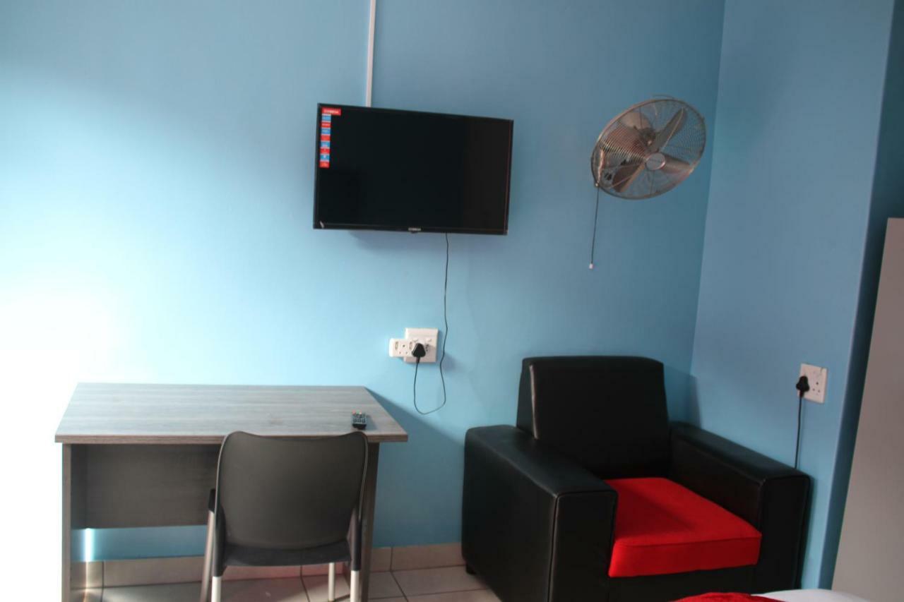 Guest house Naya 2*